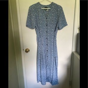 Beautiful vintage floral cottage core dress